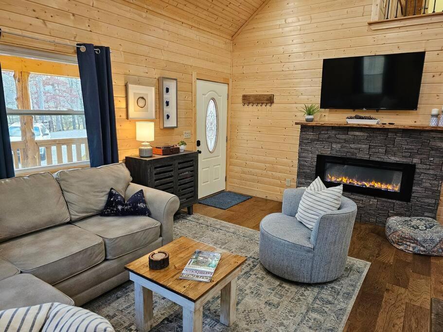 הוילה Burkesville Sugar Bear Cabin With Boat Parking 5 Mins To State Park & Golf מראה חיצוני תמונה