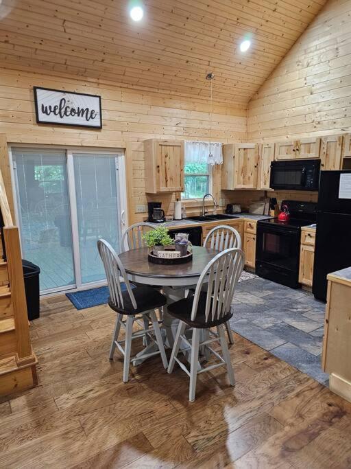 הוילה Burkesville Sugar Bear Cabin With Boat Parking 5 Mins To State Park & Golf מראה חיצוני תמונה